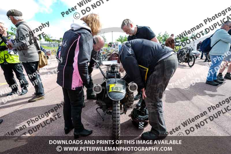 Vintage motorcycle club;eventdigitalimages;no limits trackdays;peter wileman photography;vintage motocycles;vmcc banbury run photographs